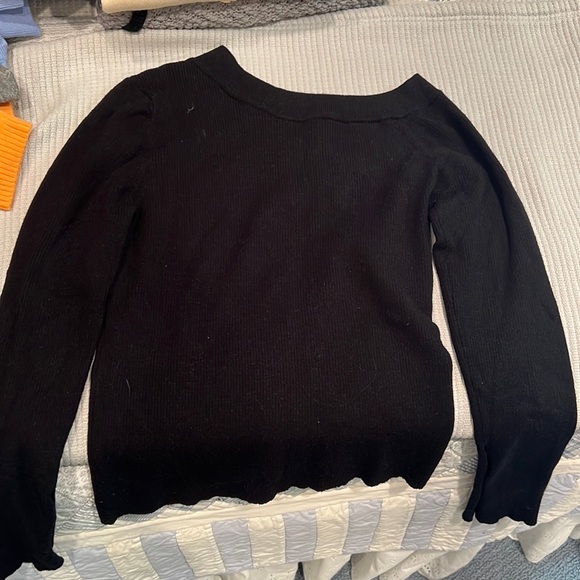 LF black fitted ribbed off the shoulder sweater. Size M - Picture 1 of 2